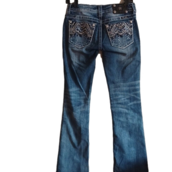 Miss Me size 26 bootcut jeans. Some whisking. Great white stitching.Bling! - Picture 3 of 11
